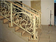 Кованые металлические перила с коваными столбами для лестницы. Каширский р-н МО, с.п.Знаменское