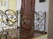 Кованые перила для лестницы загородного дома. Новгородская область, г.Пестово